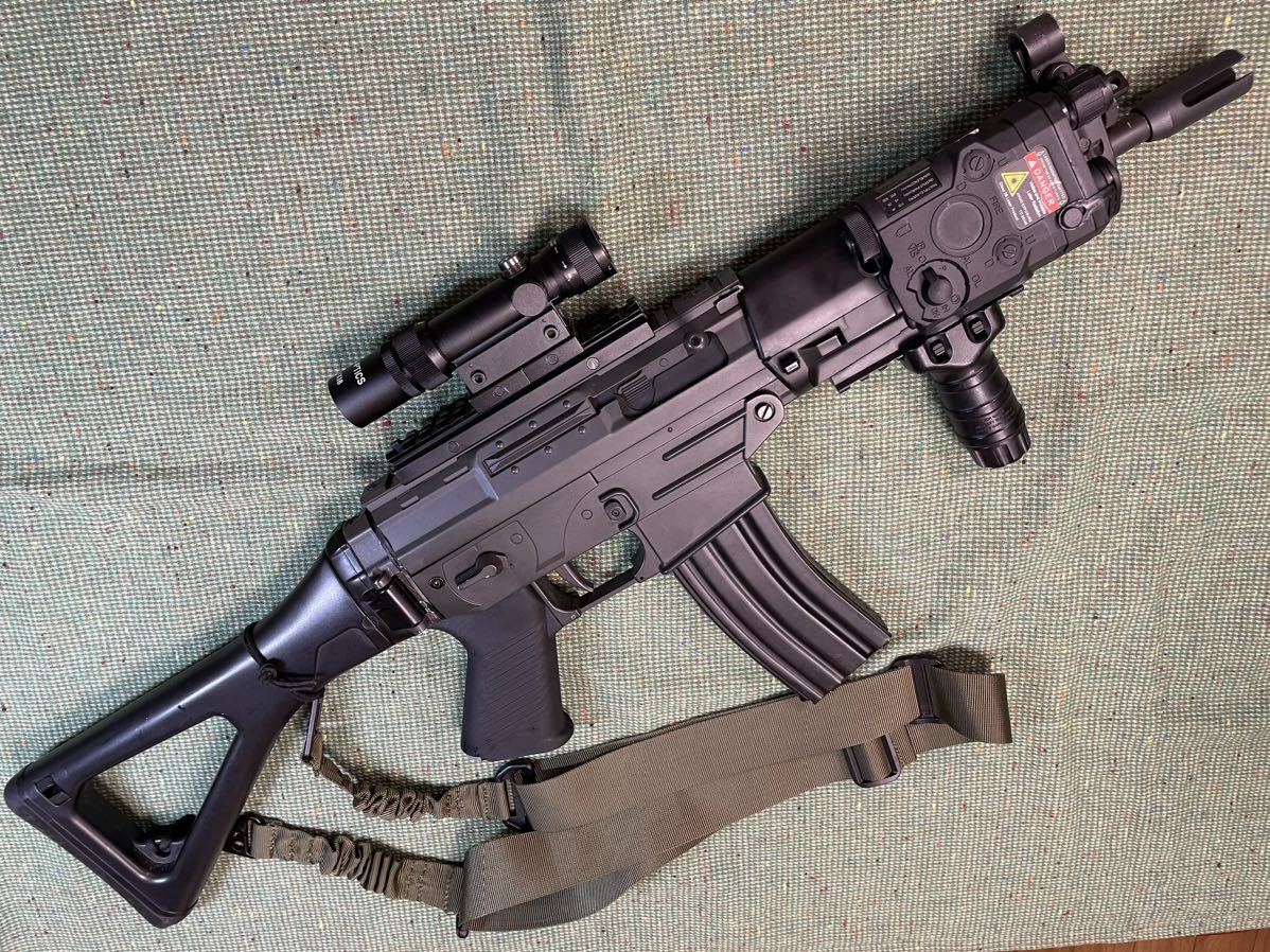 東京マルイ SIG552 FDEカラー-