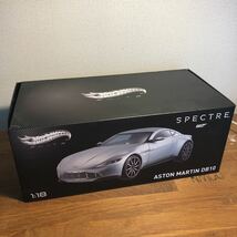 ホットウィール 1/18 Aston Martin DB10 希少品 未使用美品_画像1