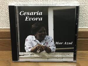 Cesaria Evora / Mar Azulmo luna singer Africa * car boverute. music World Music . work foreign record ( France record product number :79533-2) records out of production 