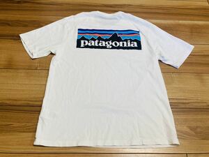 patagonia パタゴニア p6 tシャツ オーガニックコットン　２０２０年製 ＷＨＩ　白　レギュラーフィット　ＸＳサイズ ヴィンテージ