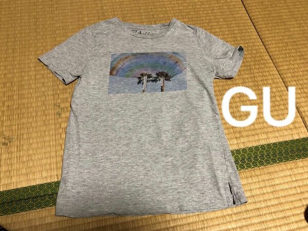 GU 灰色　半袖Tシャツ