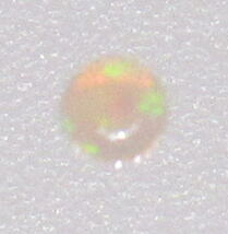 (値下げ価格)NO.31 エチオピアオパール ラウンドカボションルース(3mm)＜直観力・意識向上＞ 游色が美しい 天然石現品_画像3