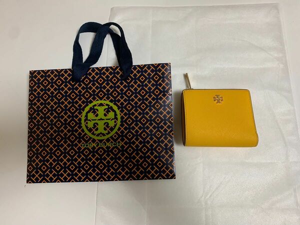 トリーバーチ 折り財布 Tory Burch 二つ折り財布　イエロー