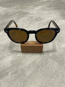 OLIVER PEOPLES