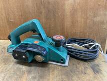 J3385 HITACHI 工具 日立工機 82mm かんな P20 替え刃式 100V 研磨 電動カンナ 中古品_画像2