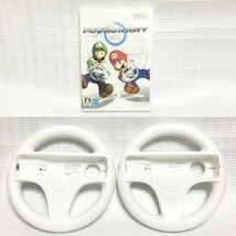 ■ 送料無料 マリオカートWii ソフト + Wiiハンドル 2個 セット 美品 ニンテンドー 任天堂_画像1