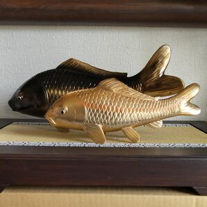 双鯉 置物 2匹の鯉 『慶』縁起物 金属工芸