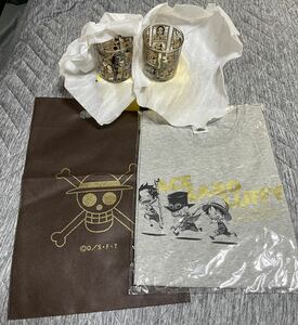 【未使用品】 ワンピース 海賊袋 Tシャツ コップ 外袋の4点セット 麦わらの一味 ルフィ ゾロ サンジ エース サボ ②【缶バッジなし】