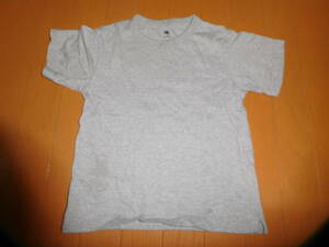 （H)ユニクロ Tシャツ グレー120サイズ　※ごぼう茶サンプル付き※【同梱：切手で８０円引き】