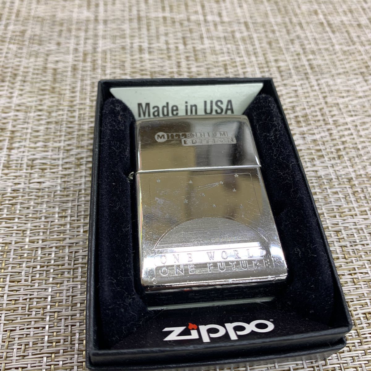 Yahoo!オークション  zippo one worldの落札相場・落札価格