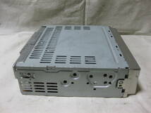 K-1883　SANYO　サンヨー　CDF-R3611G 99000-79L90　1Dサイズ　CDデッキ　故障品_画像4