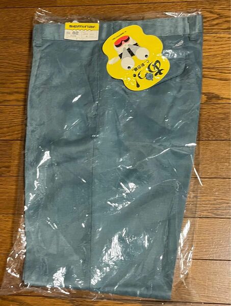 作業ズボン　ワークパンツ　メタルグレー　82 新品　春夏秋用