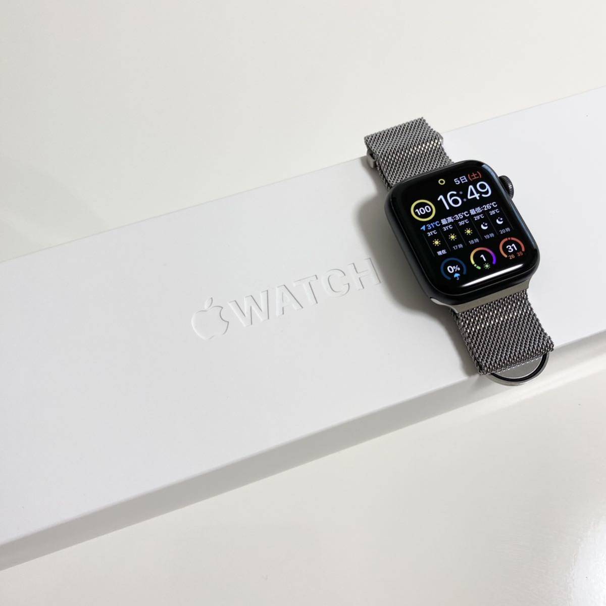 美品 おまけ付き】Apple Watch Series 4 スペースグレイ 黒 40mm