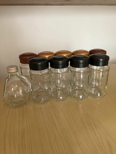 AGFコーヒー空き瓶9個と日本酒空き瓶