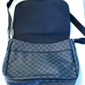 ○美品 ルイ・ヴィトン LOUIS VUITTON N58033 ダミエ グラフィット ダニエルGM ショルダーバッグ メッセンジャー B0026の画像8