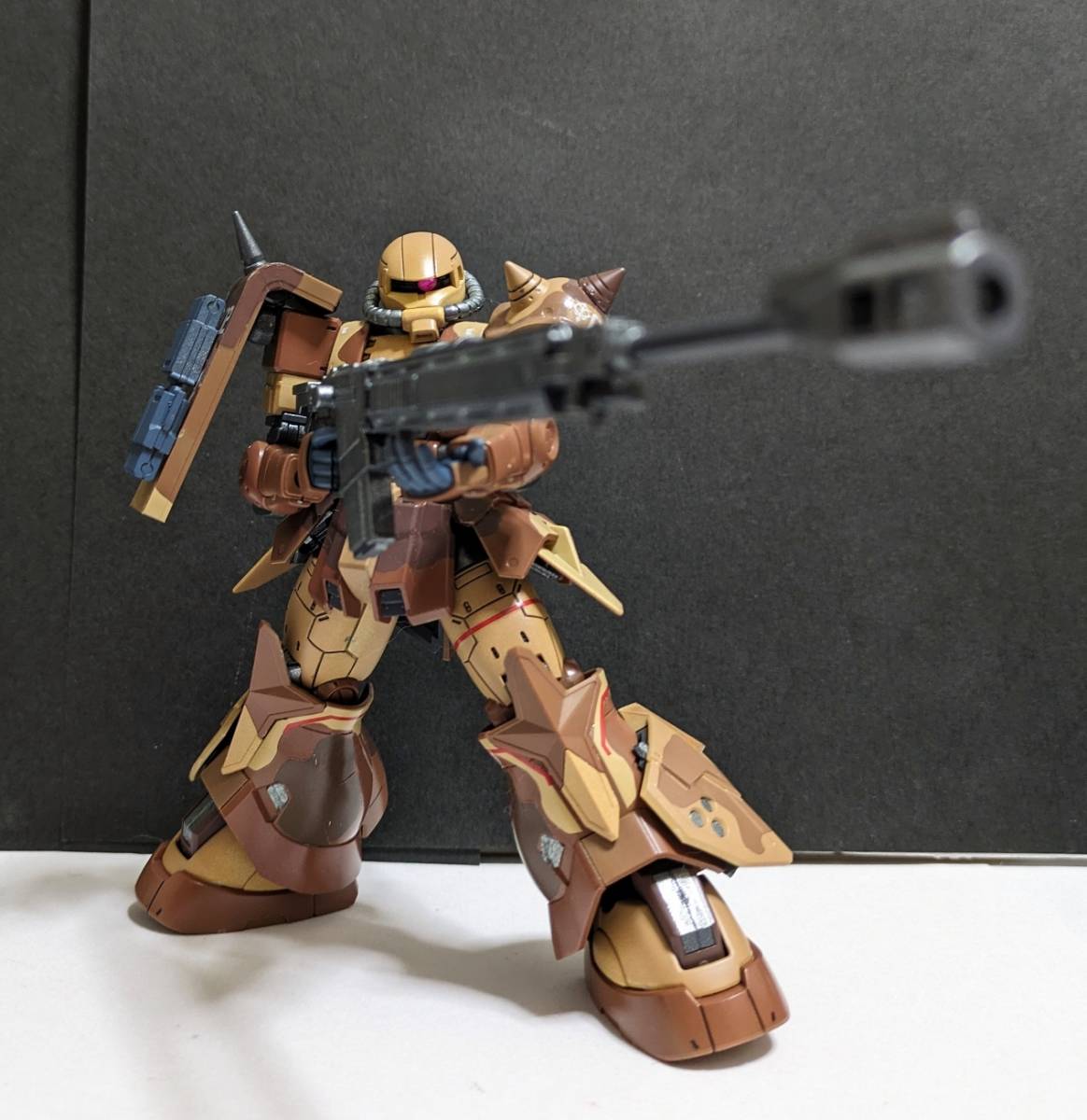 HG 1/144 高機動型ザク 地上用 (ウォルド機) 塗装済完成品 | JChere