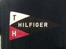 ssy4321 TOMMY HILFIGER トミーヒルフィガー 半袖 Tシャツ カットソー 濃紺系 ■ フロントプリント ■ ワンポイント刺繍 Mサイズ_画像4