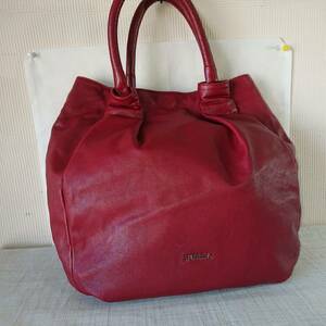 ★中古品★B6M697★トートバッグ大き目★ 濃いレッド系　FURLA　フルラ　本革