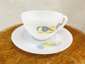 USA made Vintage Fire-King/ Fire King flower print cup & saucer 1 customer white milk glass coffee cup collection 