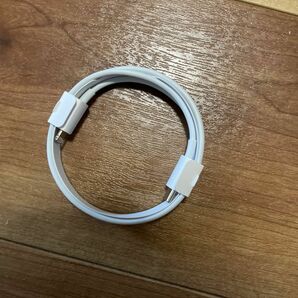 Apple 充電ケーブル　純正品 Lightningケーブル CABLE ライトニングケーブル