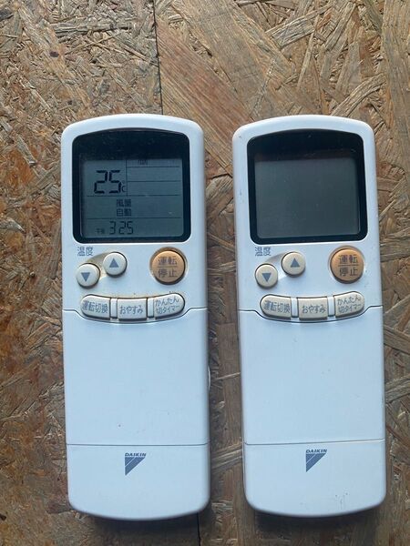 ダイキン エアコンリモコン DAIKIN 2台