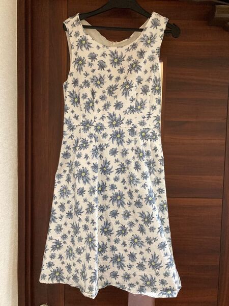 MAJESTIC LEGON マジェスティックレゴン 花柄ワンピース 1回使用のみ