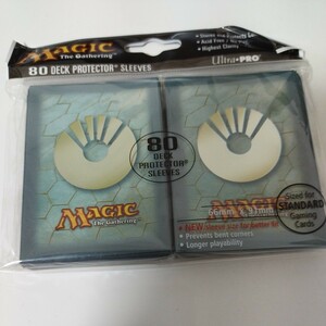  Magic magic the gathering unopened sleeve Mira DIN. symbol mark. design 