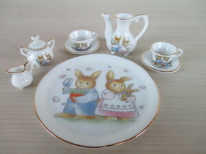  retro old miniature tableware set ceramics made rabbit. illustration cup & saucer creamer pot 