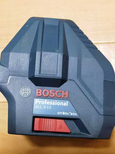 中古動作品　本体のみ　Bosch Professional(ボッシュ) レーザー墨出し器 GLL3-15