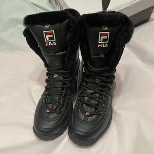 新品　FILA ブーツ ブラック　スノーブーツ スニーカー　24cm フェイクファー　小キズあり　ウィンター