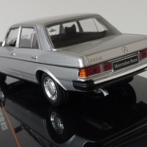 【未開封】Ж イクソ 1/43 メルセデス ベンツ 200D W123 1983 シルバー Ж Mercedes Benz 200 D Silver CLC340N ixo Ж Daimler デイムラーの画像4