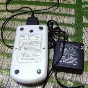 au 卓上ホルダ1011PUAとACアダプタ1011PQA