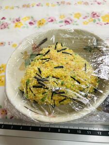 ^ образец блюда настоящий размер рисовый шарик онигири 