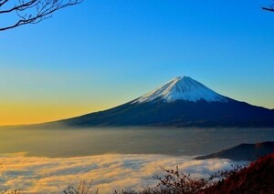 Art hand Auction 天晴れの富士山と雲海 富士山 ふじやま 絵画風 壁紙ポスター A2版594×420mm(はがせるシール式)001A2, 印刷物, ポスター, その他