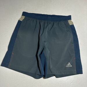 アディダス adidas 灰 シルバー スポーツ トレーニング用 ポケット付 ハーフパンツ Oサイズ