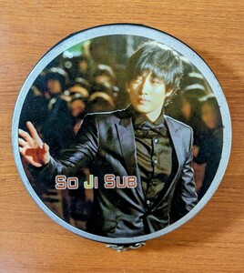 CD/DVD収納ケース「ソ・ジソブ４」韓国製。中古。１２枚収納。丸型。（直径15×厚さ3cm）