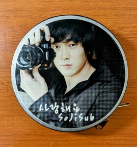 CD/DVD storage case [so*jisob3] Korea made. used.12 pcs storage. round.( diameter 15× thickness 3cm)