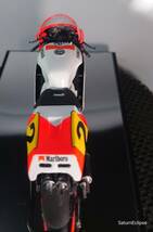 完成品 1990 YZR500 マルボロ ロバーツ ウェインレイニー ハセガワ バイク プラモデル模型 WAYNE RAINEY YAMAHA SE (TZR250R 3MA 1KT 3XV_画像6