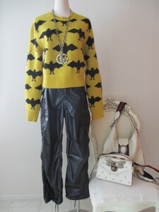  new goods unused *GUCCI *BAT pattern sweater fine quality material M