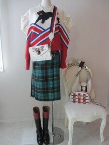 Пункт очень хорошая сделка! ★Новый GUCCI 380,000up ★Рекомендуется! Свитер с пантерой XS (размер от SM до L допустим)