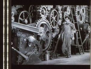 モダンタイムス 35mm映画フィルム チャールズチャップリン 工員 ポーレットゴダード 浮浪少女 Charles Chaplin ★MODERN TIMES 連続５コマ