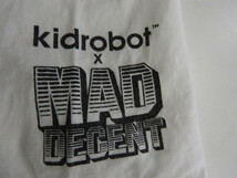 Kidrobot　半袖Tシャツ　Lサイズ_画像5