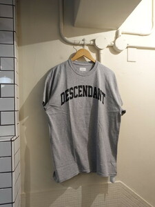 ディセンダント　DESCENDANT Tシャツ　アーチロゴ　グレー　サイズ３　SS TEE ▲290923