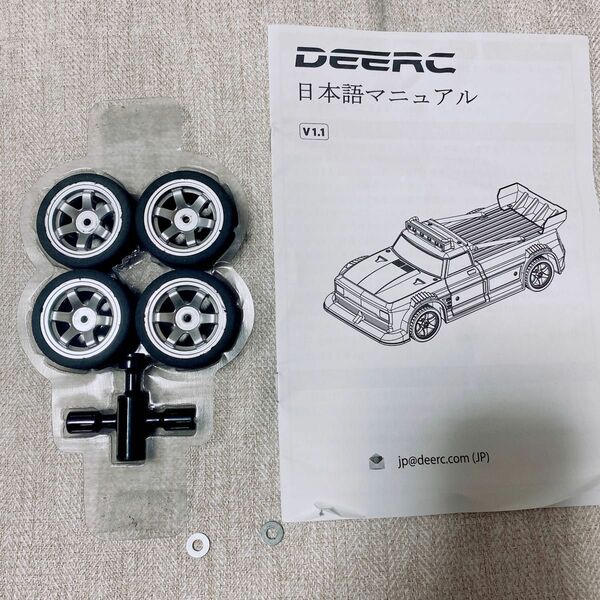 DEERC ラジコンカー　タイヤ ドリフト走行 子供向け 大人向け 4WDRCカー 四輪駆動