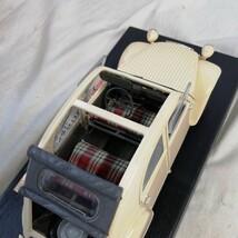 g_t　J228　Maisto　マイスト　1/18　ミニカー　シトロエン2CV　1952　中古_画像7