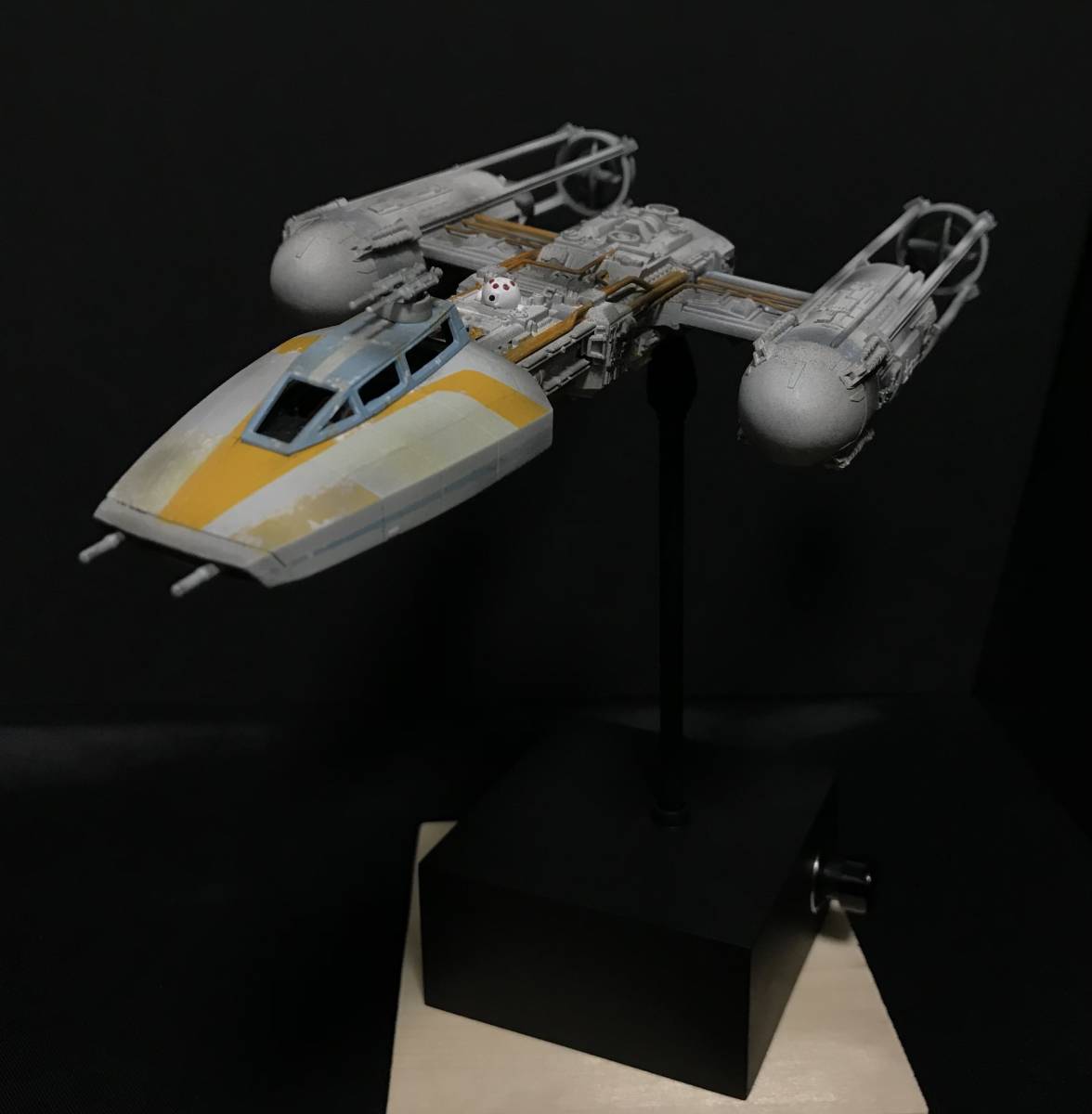 Equipped with a microcomputer, illuminated, painted, finished product, prop reproduction, Gold 2, Fine Molds, 1/72 Y-Wing, Star Wars, plastic model, movie, SF model, Plastic Models, character, Star Wars