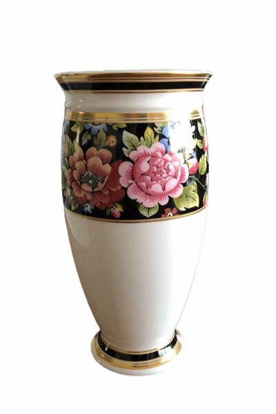 ウェッジウッド　クリオ　フリルリムボーダー　花瓶　レア　フラワーベース　旧刻印　WEDG WOOD 