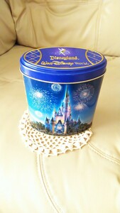 母の日 レア 2010年 シンデレラ城 缶 ティンカーベル アメリカ購入 Disney ディズニー ピーターパン 花火 古城 姫 プリンセス 映画 童話 本