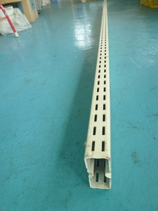  экспонирование для, фигурная скобка, общая длина 210cm, полная ширина 8,8cm, толщина 2cm. прекрасный товар 