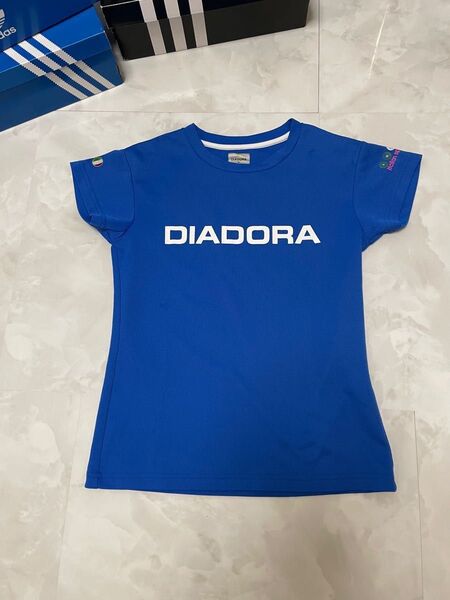 SALE!! お値下げ!!ディアドラ DIADORA トップス 半袖 ロゴTシャツ 丸ネック ブルー M 半袖Tシャツ